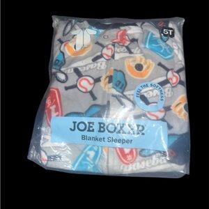 Joe boxer blanket  sleeper size 5t for boy new